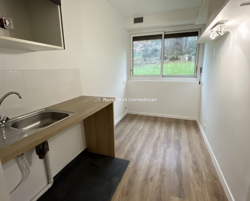 1720172379_LA6116_1_original