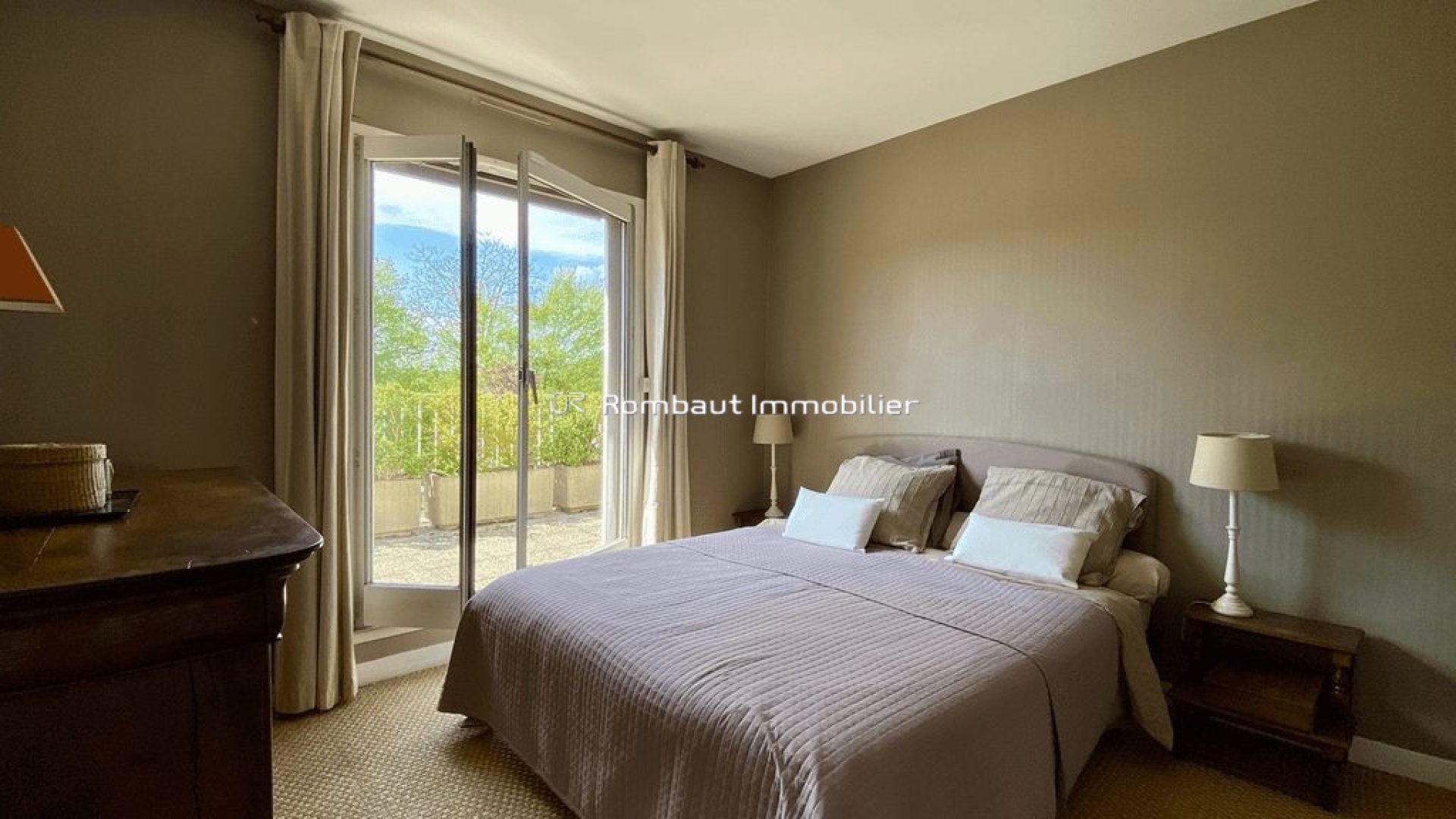 1745070736_VA6248_12_original